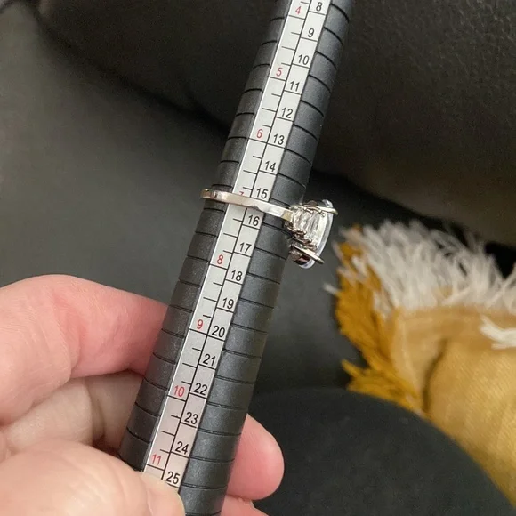 💍 Woman’s diamond ring 💍 - Picture 5 of 7